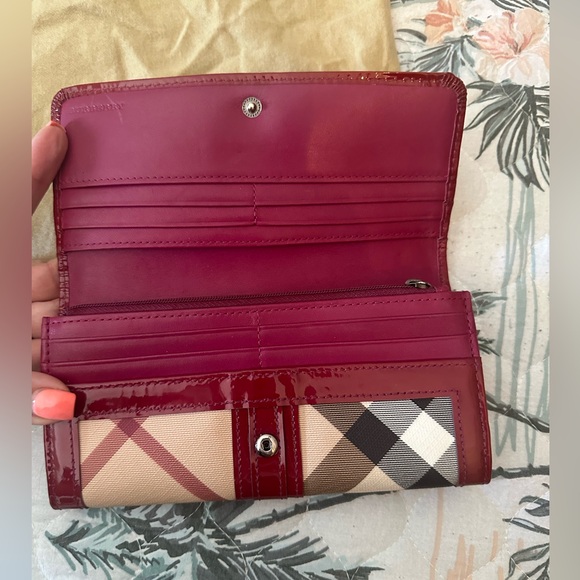 Burberry Full Size Fuchsia Wallet - Picture 4 of 8